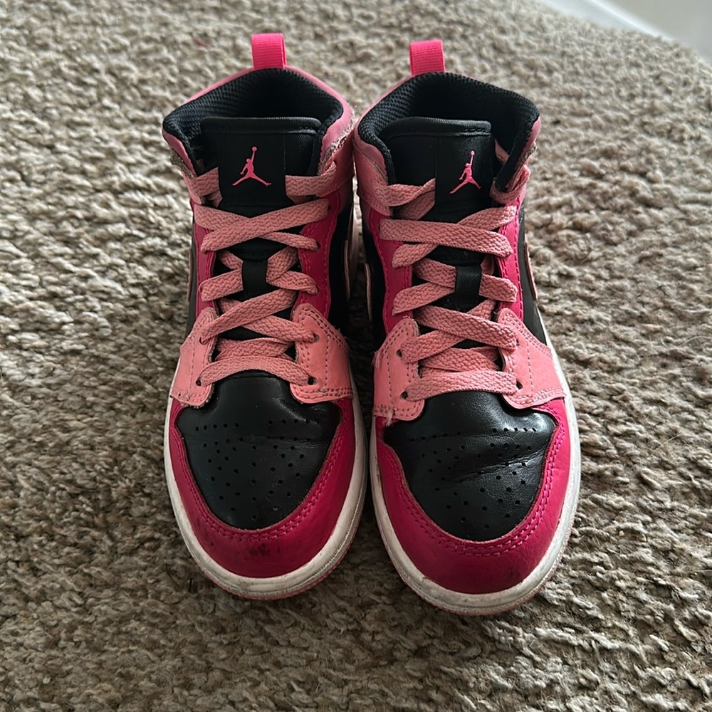 Nike Air Jordan 1 Coral Chalk